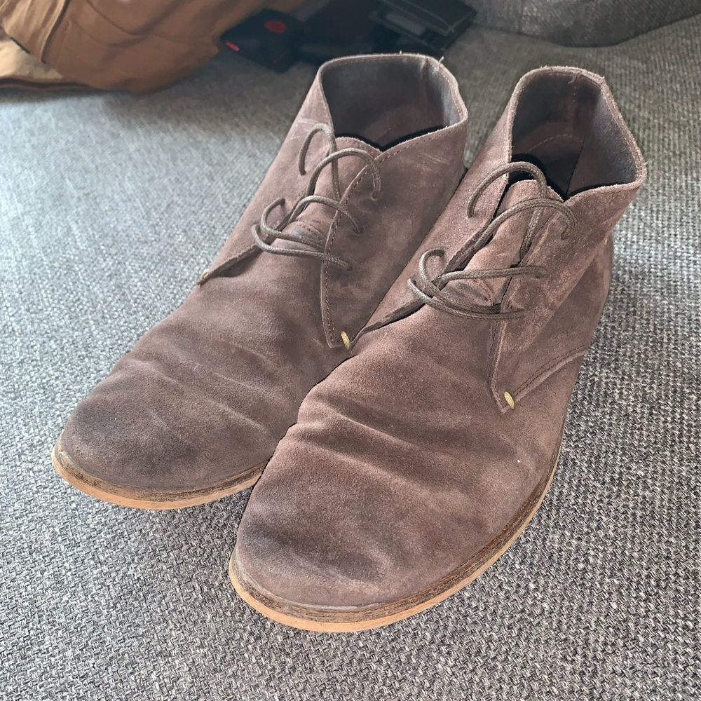 Kickers Mid-cut dress shoe